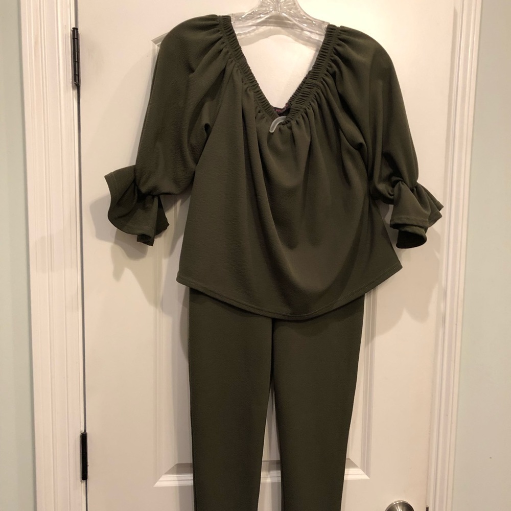 Off shoulder matching set